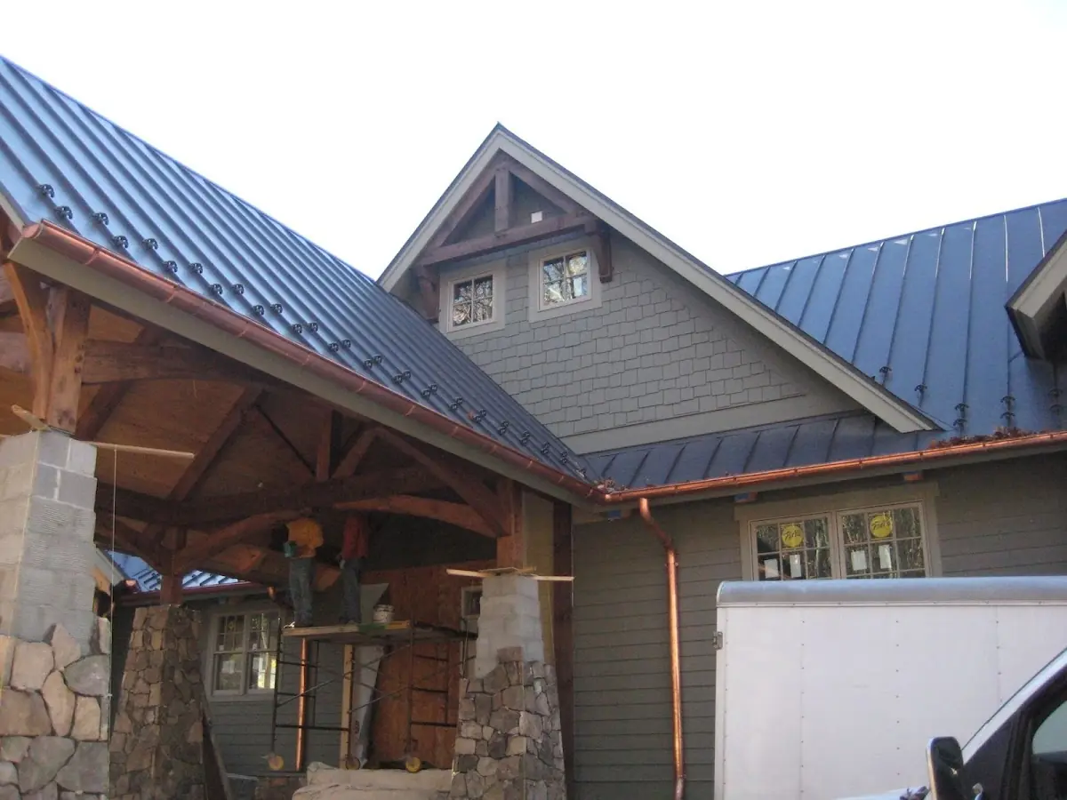 Craftsman Roofing team delivering quality roofing work in South Farnsworth